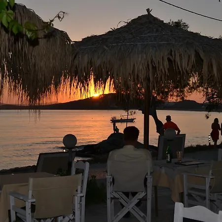 Ξενοδοχείο με διαμερίσματα Sunset 3*