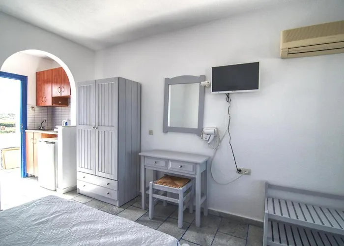 מלון דירות Sunset 3*